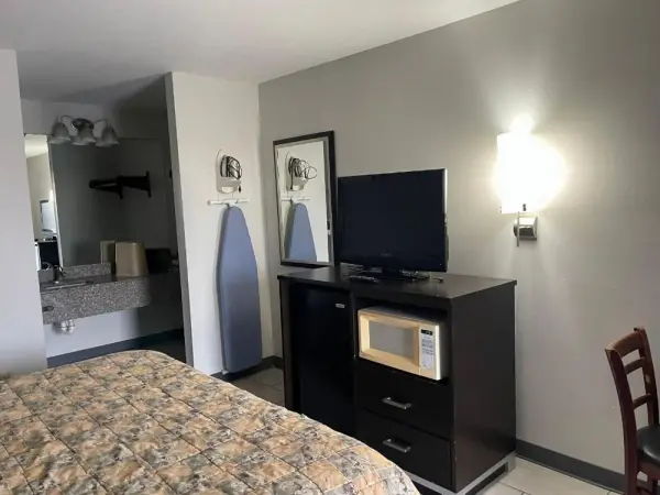 Deerfield Inn 5